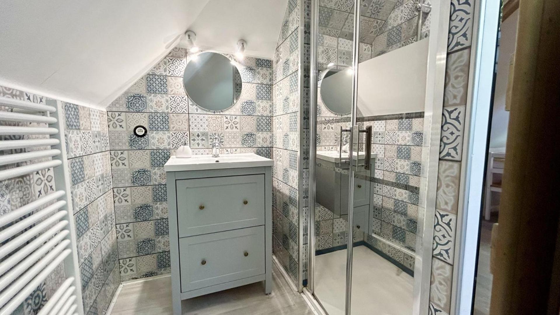 Terre & Mer'Veilles 2, Appartement Avec Spa Pour 2 Personnes Favieres  ภายนอก รูปภาพ